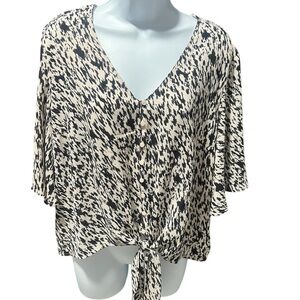 Lush Leopard black ivory button down tie knot crop blouse M